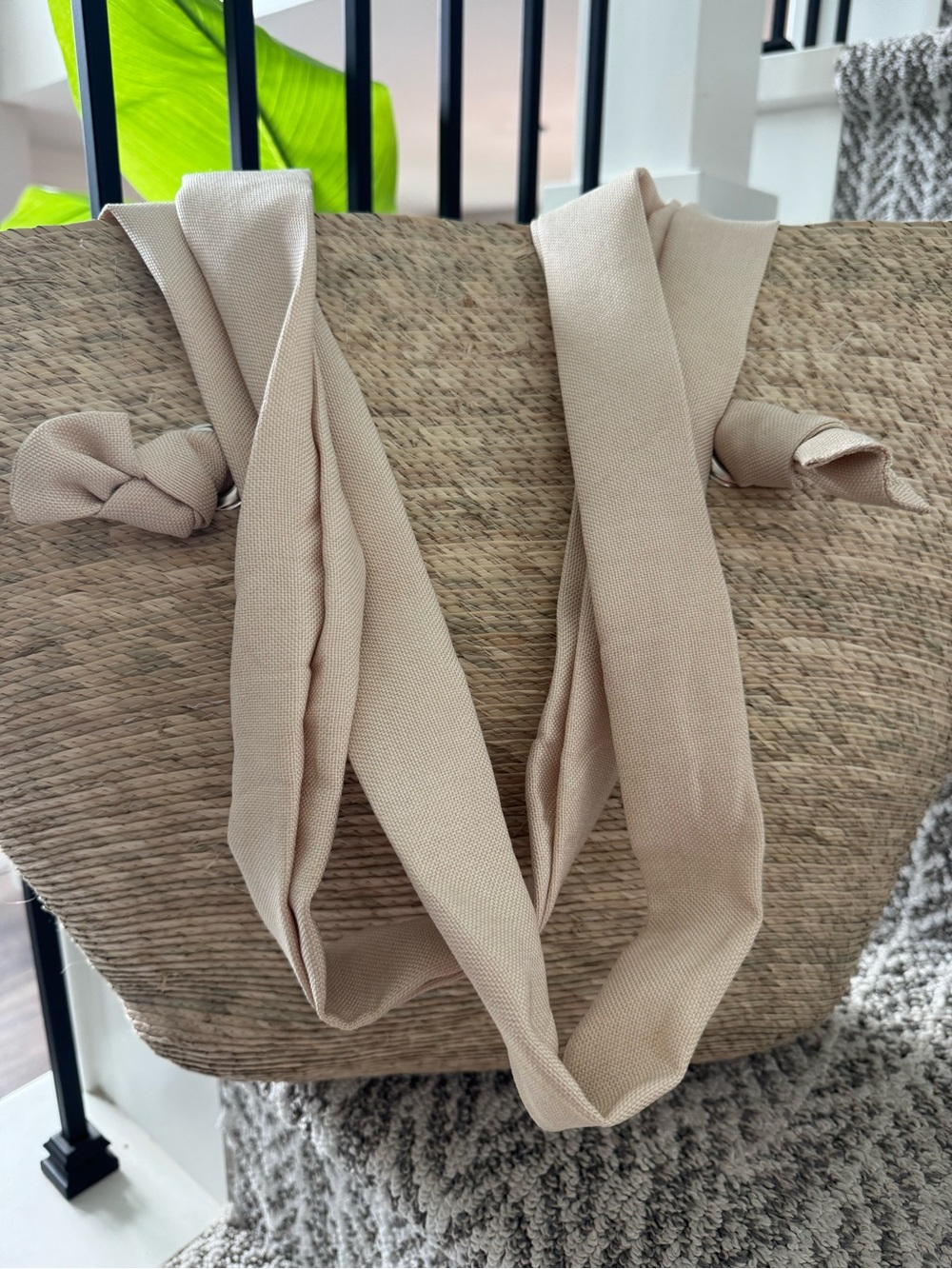 Paradisus by Melia Neutral Straw Tote with Taupe Fabric Handles - Picture 2 of 8